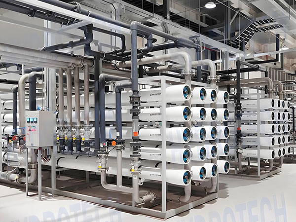 解密大型反滲透凈水設(shè)備在工業(yè)應用中的核心價值